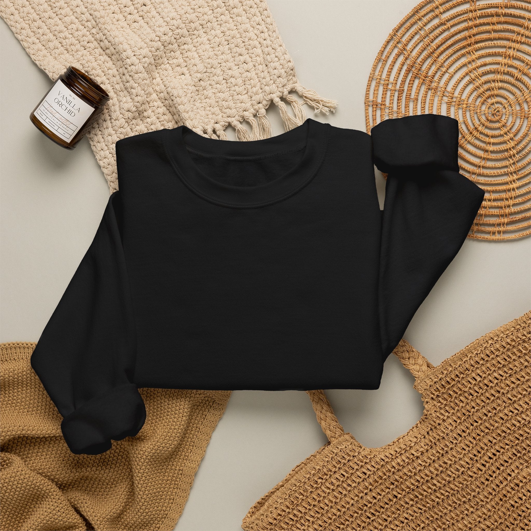 Ahl Al Namoos Crewneck